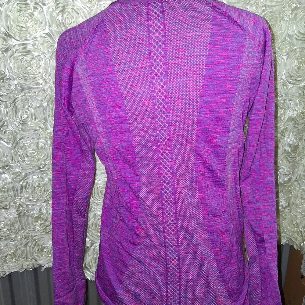 Vibrant Pink Long Sleeve V-Neck Top - Picture 5 of 6